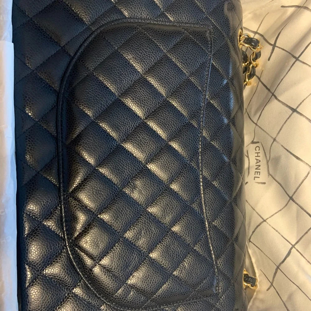 Classic Caviar black Chanel jumbo double flap‎ bag